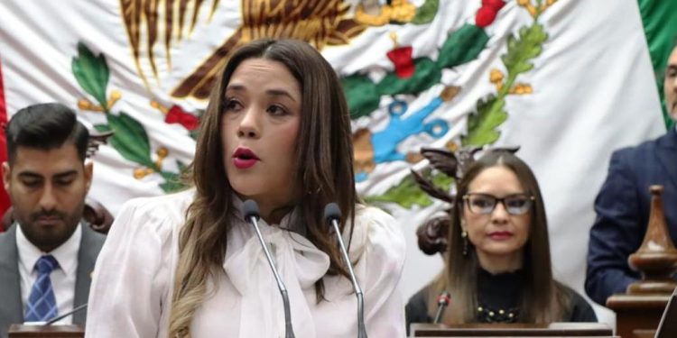Propone Xóchitl Ruiz reforma al Código Familiar para agilizar trámites en casos de personas desaparecidas en Michoacán