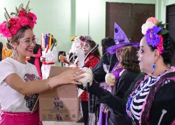 Andrea Rodríguez impulsa en Pátzcuaro el talento y la unión con el Festival de Madrinas y Madrines del Cine de Oro