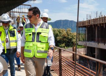 Avanza construcción del campus Huetamo de la UMSNH: Rogelio Zarazúa