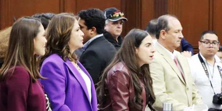 Queda tipificada la violencia mediática, digital, ciberacoso y uso de IA en estos delitos: 76 Legislatura