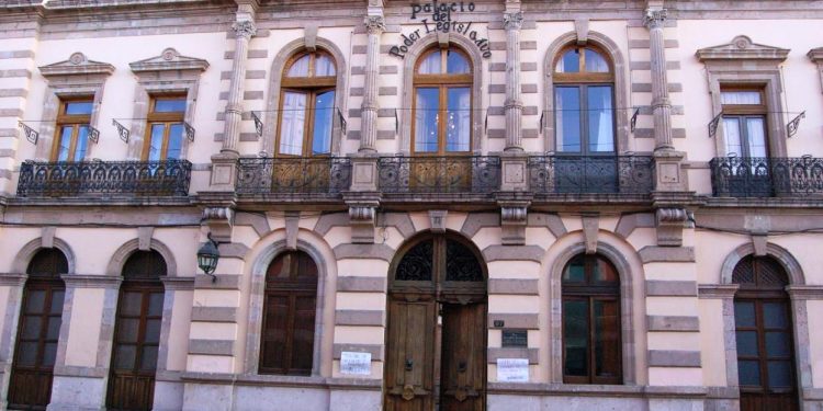 Congreso del Estado recibe propuesta para designación en presidencia municipal de Uruapan