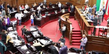 Compensación económica al cónyuge que asumió las cargas del hogar, en caso de separación: 76 Legislatura