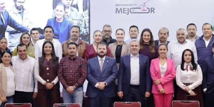 Dayana Pérez Mendoza reafirma compromiso con el Plan Michoacán por la Paz y la Justicia