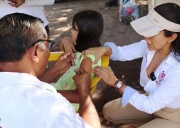 Continúa la jornada preventiva contra el sarampión en Apatzingán