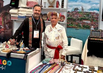 Julio Arreola impulsa a Pátzcuaro en el Tianguis de Pueblos Mágicos 2025