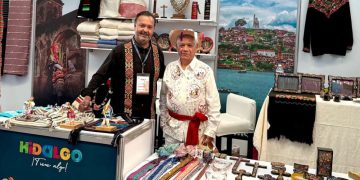 Julio Arreola impulsa a Pátzcuaro en el Tianguis de Pueblos Mágicos 2025