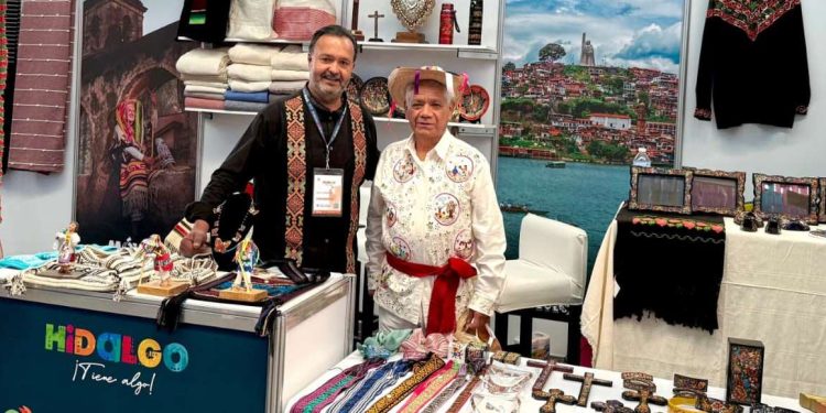 Julio Arreola impulsa a Pátzcuaro en el Tianguis de Pueblos Mágicos 2025