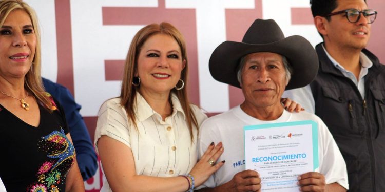 Gobierno de Morelia cierra exitosa 10° Feria del Molcajete de San Nicolás de Obispo