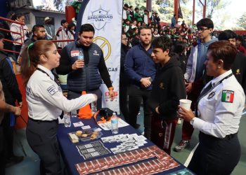 Para prevenir faltas y delitos, “Guardianes Cívicos” acerca charlas a 2 mil alumnos de Pátzcuaro: SSP