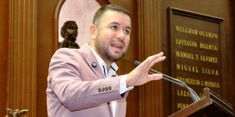 La paz se construye desde el núcleo social: Reyes Galindo