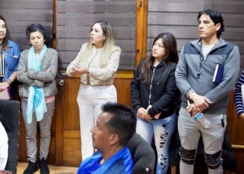 Presidenta Dayana Pérez Mendoza encabeza reunión con el sector educativo; se determina no realizar desfile del 20 de noviembre