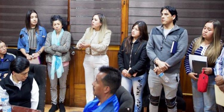 Presidenta Dayana Pérez Mendoza encabeza reunión con el sector educativo; se determina no realizar desfile del 20 de noviembre