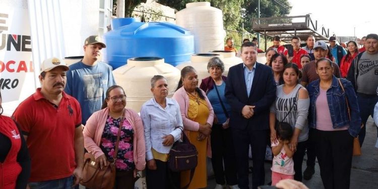 Continúan gestiones, acciones y entrega de apoyos subsidiados en la Casa Enlace Tacámbaro