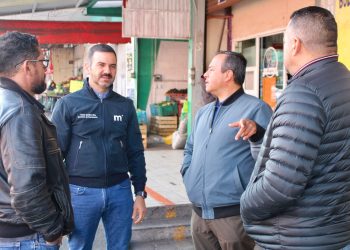 Yankel Benítez y directivos del Mercado de Abastos afinan detalles para actividades decembrinas