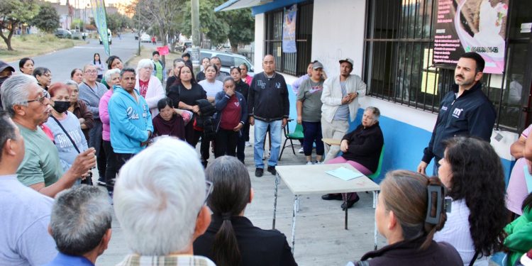 Establece Yankel Benítez ruta de atención con vecinos de Unión Ejidal Isaac Arriaga