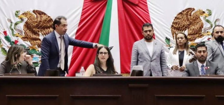 Congreso del Estado permite que padres decidan el orden de apellidos de sus hijos