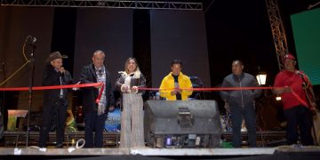 Dayana Pérez Mendoza acompaña y brinda apoyo económico en la celebración de Santa Cecilia en Zirahuén