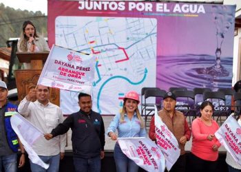 Inicia Dayana Pérez Mendoza la rehabilitación de la red de agua potable en Santa Clara del Cobre