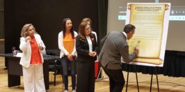 FGE, SEIMUJER e INMUJER firman acuerdo simbólico para fortalecer la atención digna y libre de violencia a mujeres de la región