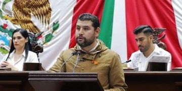 Octavio Ocampo impulsa reforma a la Ley de Educación para regular en Michoacán el uso de Inteligencia Artificial