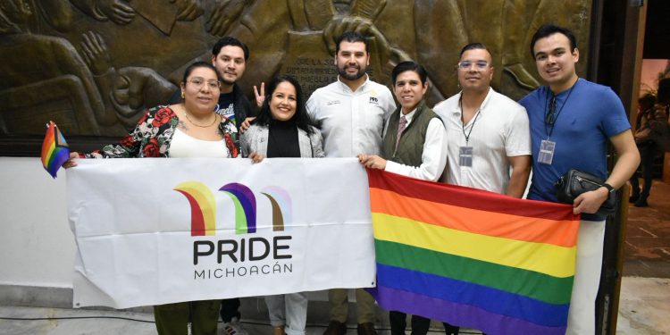 Congreso aprueba iniciativa presentada por Octavio Ocampo para impulsar el liderazgo político de la comunidad LGBTTTIQ+