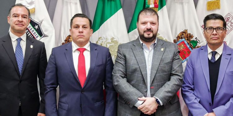 Da Raúl Zepeda posesión a José Antonio Cruz Medina como nuevo titular de la SSP