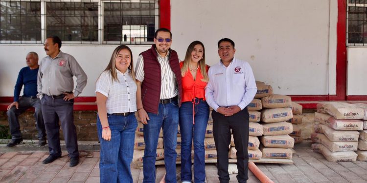 Dayana Pérez Mendoza fortalece infraestructura del CECATI 166