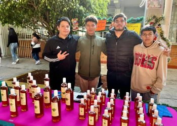 Conalep Morelia 2 impulsa el talento emprendedor con Feria de Emprendimiento 2025