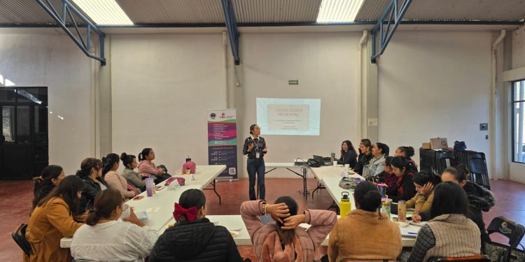 FGE y Ayuntamiento de Cuitzeo concluyen taller para docentes sobre atención a mujeres víctimas de violencia
