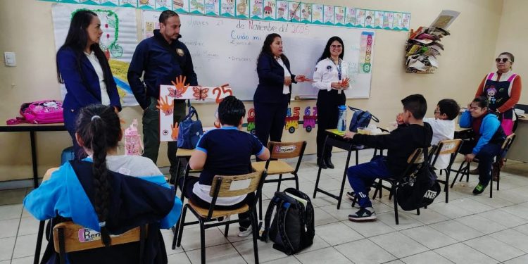 FGE lleva pláticas sobre prevención de la violencia y protección de niñas, niños y adolescentes en el CAM 44D de Morelia