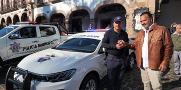Julio Arreola exhorta a la Policía Municipal de Pátzcuaro a trabajar con honestidad y respeto