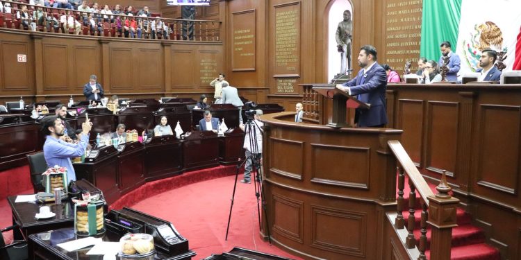 Octavio Ocampo presenta punto de acuerdo para exhortar a reforzar la seguridad en los santuarios de la Mariposa Monarca