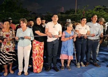 PABLO VARONA ENTREGA REHABILITACIÓN INTEGRAL DEL JARDÍN PRINCIPAL DE LA QUETZERÍA