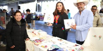 Julio Arreola impulsa la artesanía y economía pátzcuarense