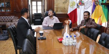 Octavio Ocampo se reúne con el secretario de Gobierno para abordar la atención a víctimas de Coahuayana