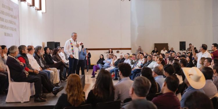Sindicatos y organizaciones cierran filas con Morón por la recuperación de Michoacán