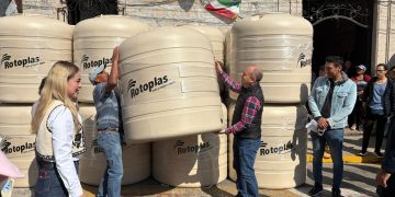 Alcade Eric Gaona realiza la 2da entrega del programa “Almacenando Vida”