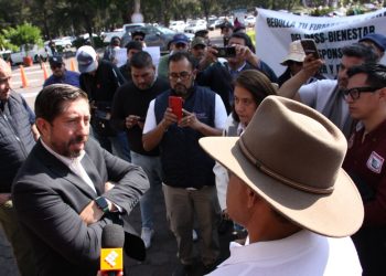 Abraham Espinoza Villa fortalece el diálogo con sindicatos del sector salud