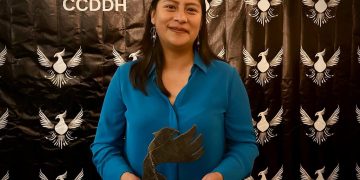 La Senadora Reyna Celeste Ascencio recibe el Galardón Ave Fénix por su labor en favor de los derechos humanos