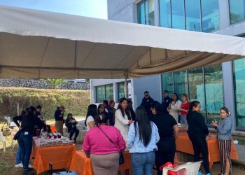 CJIM Uruapan impulsa el empoderamiento económico de sus usuarias con la instalación de la “Mercadita Naranja”