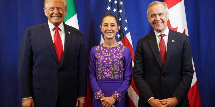 ESTAMOS ORGULLOSOS Y ORGULLOSAS DE RECIBIR POR TERCERA VEZ LA COPA MUNDIAL. TENEMOS UN PUEBLO EXTRAORDINARIO: PRESIDENTA CLAUDIA SHEINBAUM EN SORTEO FIFA 2026