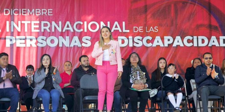 Dayana Pérez Mendoza reafirma compromiso con la inclusión en Salvador Escalante