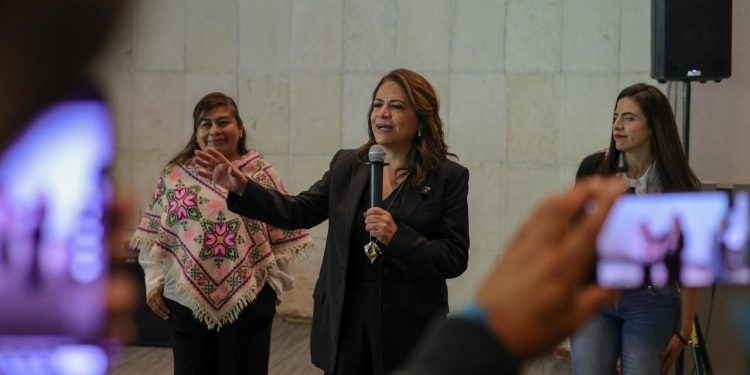 Fabiola Alanís: Beca Gertrudis Bocanegra, un respaldo histórico a las y los jóvenes de Michoacán