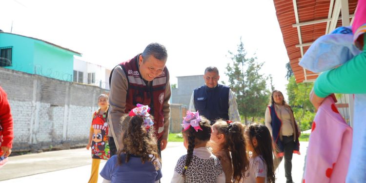 La educación es el camino para transformar Morelia: JC Barragán