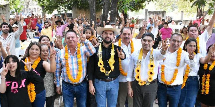 Octavio Ocampo llama a fortalecer a la Tierra Caliente durante asamblea regional en San Lucas
