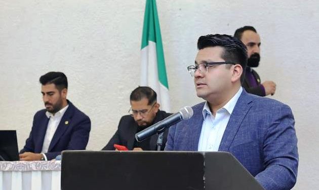 Presenta Toño Carreño iniciativa para combatir reclutamiento de niños y jóvenes