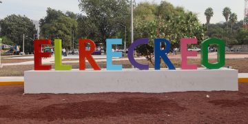 Fanny Arreola inaugura plaza principal en el 85 aniversario del Ejido El Recreo.