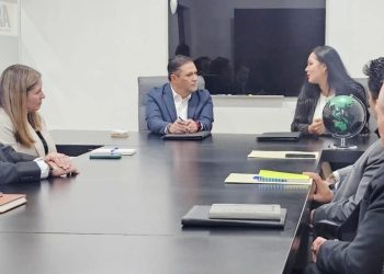 Fiscalía General promueve el uso seguro de las redes sociales en instituciones educativas de Charo