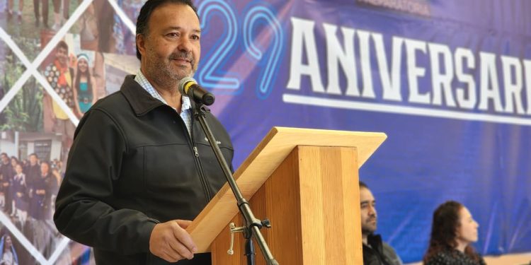 Educación con valores fortalece el futuro de Pátzcuaro: Julio Arreola