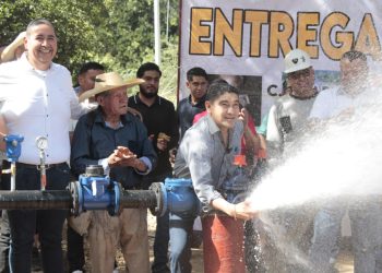 CUMPLE PABLO VARONA A BAZTÁN DEL COBRE: INAUGURAN NUEVO SISTEMA DE AGUA POTABLE